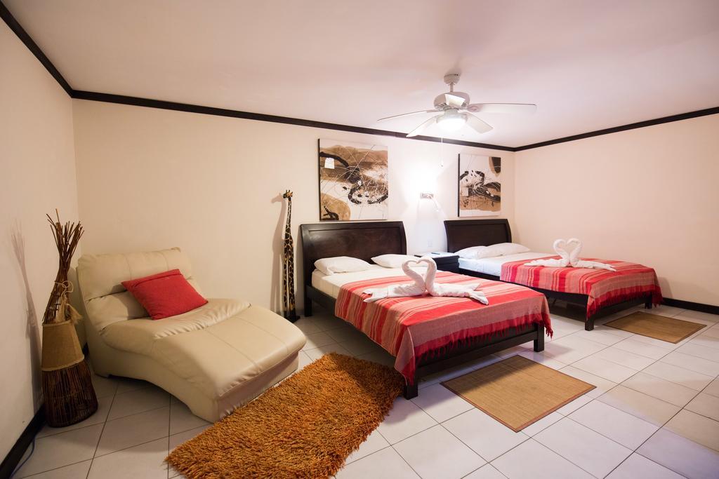 Tuanis Aparthotel Jaco Exterior photo
